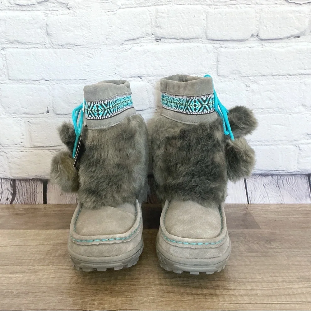 New Bearpaw Gray Fur Boots Hope Youth Size 5